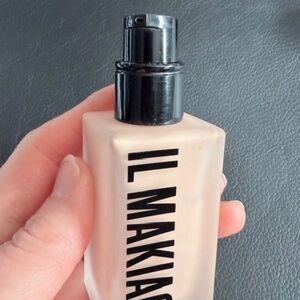 Il Makiage Woke Up Like This Foundation 035 (New in box)